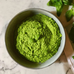 Basil puree 3 kg.